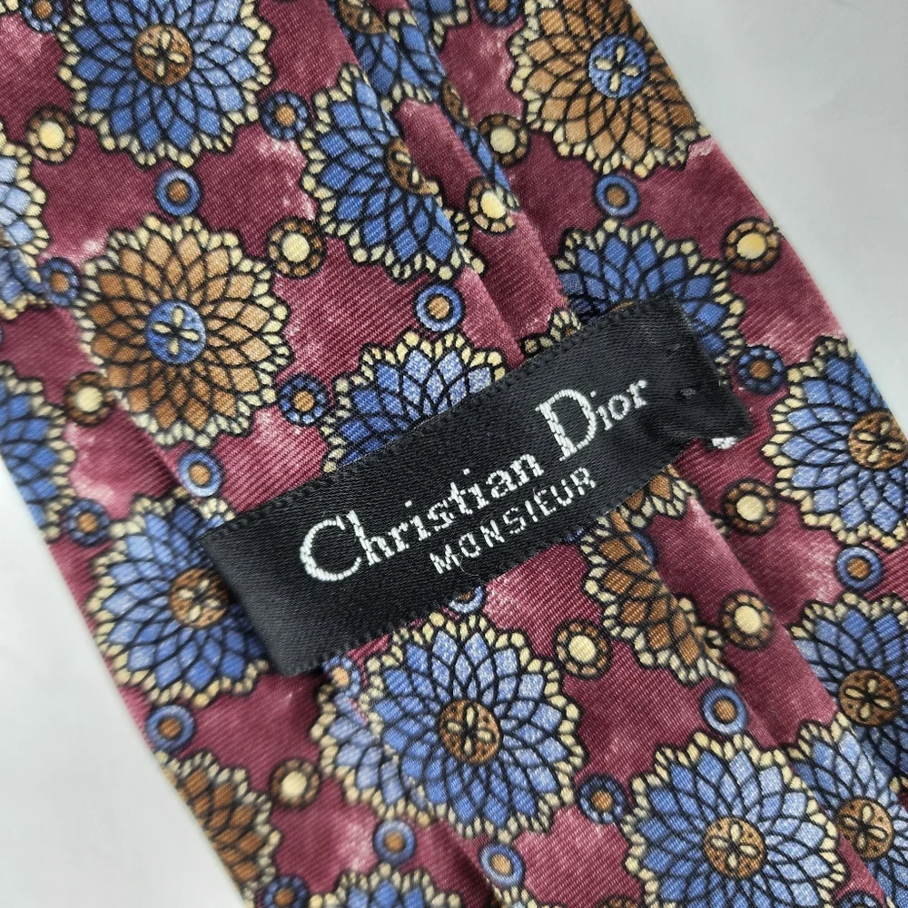 CHRISTIAN DIOR MONSIEUR Silk Floral Tie.